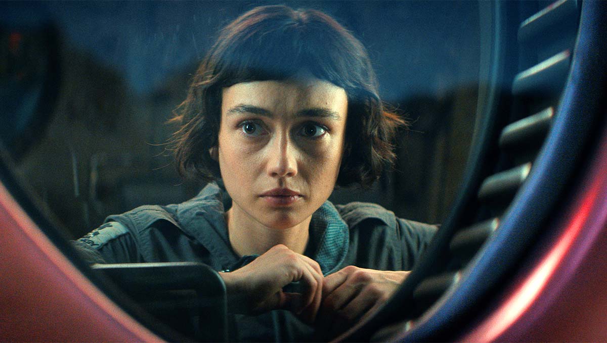 Alien: Earth (2025) Review — The Xenomorph Comes Home and It’s Terrifying